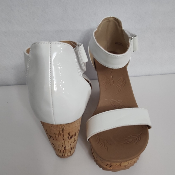 CL By Laumory Leather Cork Wedge Sandals (Patent White) Size 9/40 - Picture 3 of 7